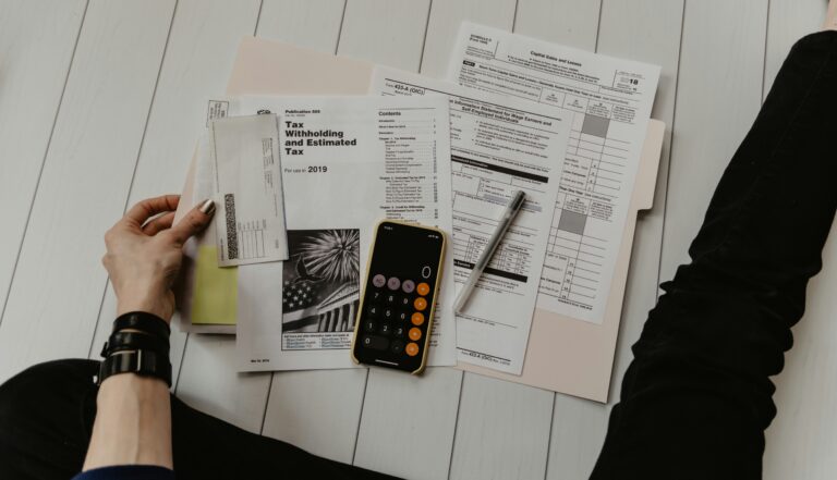The 50/30/20 Budget Rule: Why Financial Experts Recommend It and How to Implement It